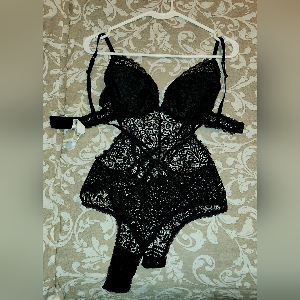 European Black Underwire Bodysuit sz 75B (small)